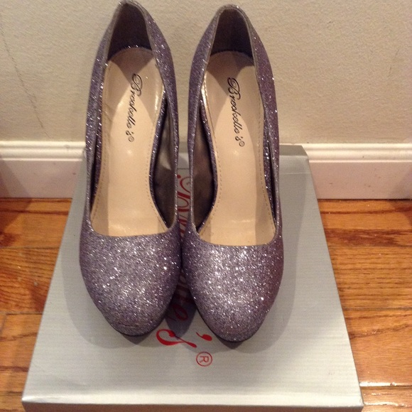 Round toe pumps - Picture 2 of 5